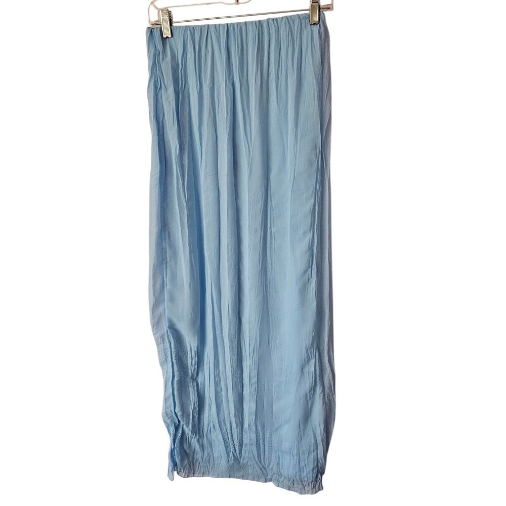Beginning Boutique Women Light Blue Crinkle Maxi Skirt Size 4 NWT - Picture 2 of 5